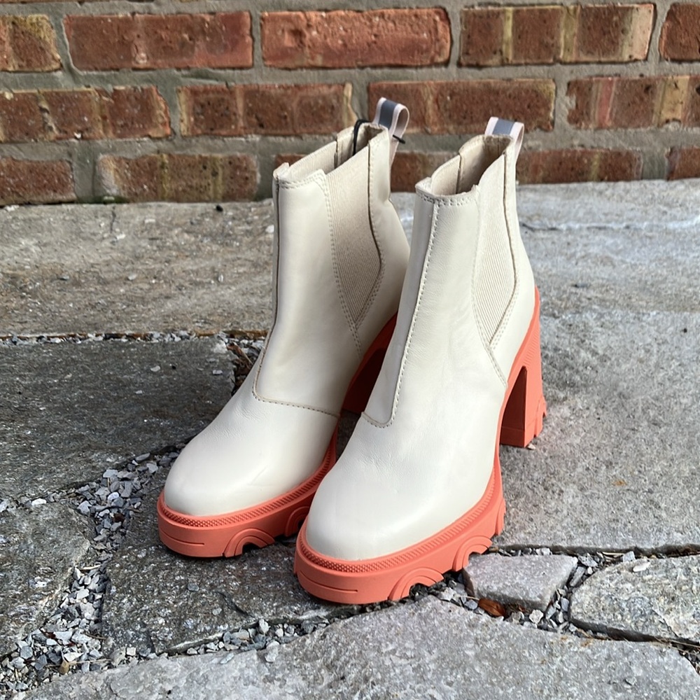 SOREL Women's Brex Heel Chelsea Boots. - Picture 17 of 17